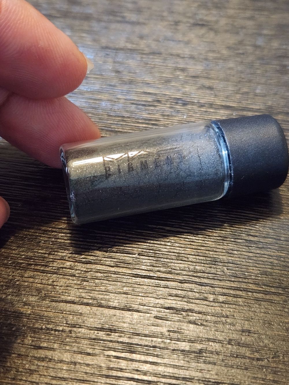 MAC Pigment Loose Eyeshadow - "Dark Soul"